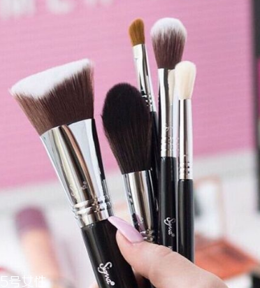 歐美平價化妝刷推薦 新手買這5個牌子準(zhǔn)沒錯
