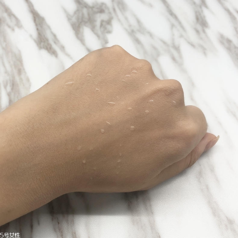 美寶蓮fitme粉底液2018新版和舊版區(qū)別 新版詳細(xì)評(píng)測