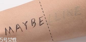 美寶蓮fitme粉底液2018新版和舊版區(qū)別 新版詳細(xì)評(píng)測