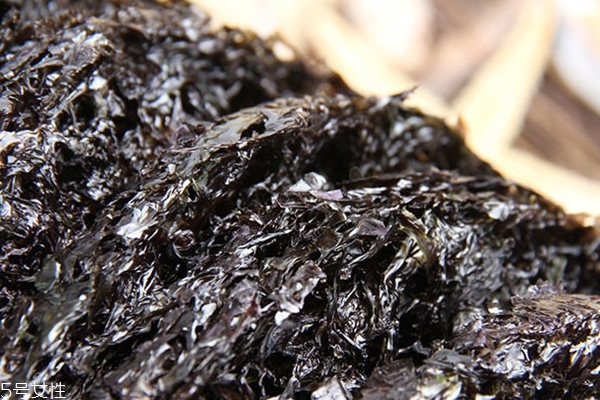 紫菜如何辨別真假 這三點(diǎn)可以鑒別