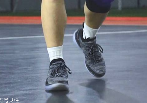 nike kd 11測評 杜蘭特11代實戰(zhàn)表現