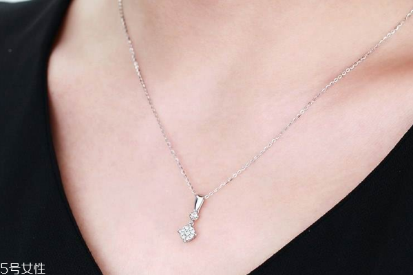 鉑金項(xiàng)鏈可以加長嗎 找正規(guī)專柜