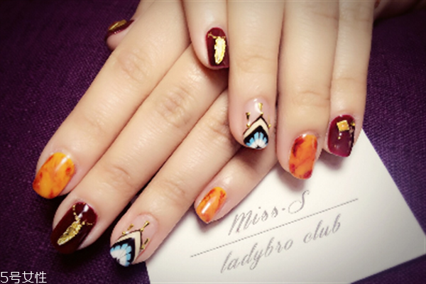 加固膠的作用 指甲保養(yǎng)技巧 加固膠的作用 指甲保養(yǎng)技巧