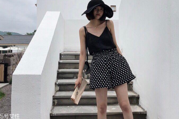 短褲怎么穿顯瘦 最時(shí)髦的選擇 短褲怎么穿顯瘦 最時(shí)髦的選擇