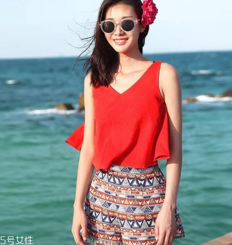 短褲怎么穿顯瘦 最時(shí)髦的選擇 短褲怎么穿顯瘦 最時(shí)髦的選擇