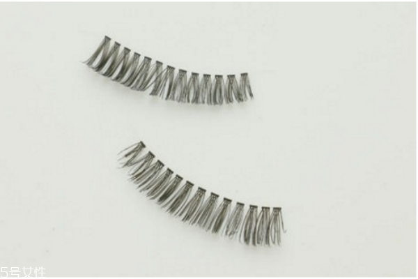 假睫毛怎么貼自然，你不知道的事