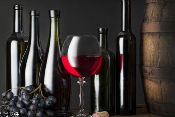 紅酒年份越久越好嗎 葡萄品質(zhì)才決定口感 紅酒年份越久越好嗎 葡萄品質(zhì)才決定口感