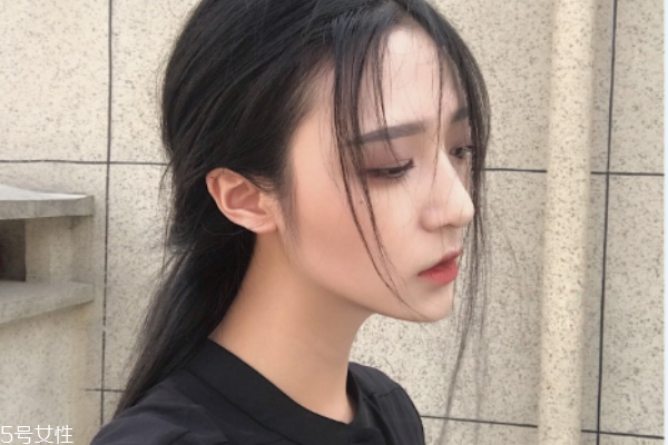 右臉頰長痘的原因及調理方法 十個祛痘的小妙招