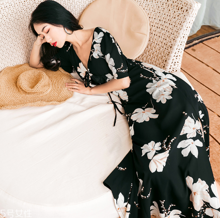 2022年春夏流行元素 穿出自己的特色 2022年春夏流行元素 穿出自己的特色