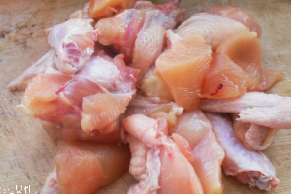 雞肉為什么比鴨肉貴 是這個(gè)原因 雞肉為什么比鴨肉貴 是這個(gè)原因