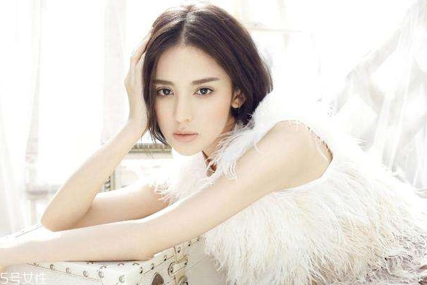 頭大剪什么頭發(fā)好看 避開4點比中分顯臉小 頭大剪什么頭發(fā)好看 避開4點比中分顯臉小