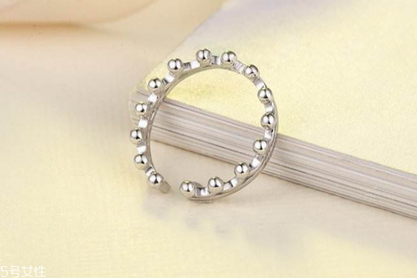 鉑金戒指一般多少克 款式適合就好 鉑金戒指一般多少克 款式適合就好