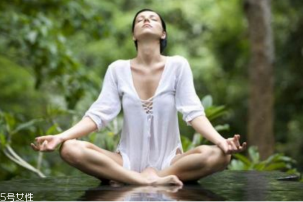 小孩可以練瑜伽嗎 小孩練瑜伽的好處和壞處 小孩可以練瑜伽嗎 小孩練瑜伽的好處和壞處