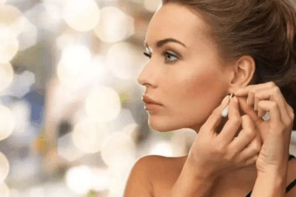 穿耳洞發(fā)炎怎么辦？你不知道的注意事項很多