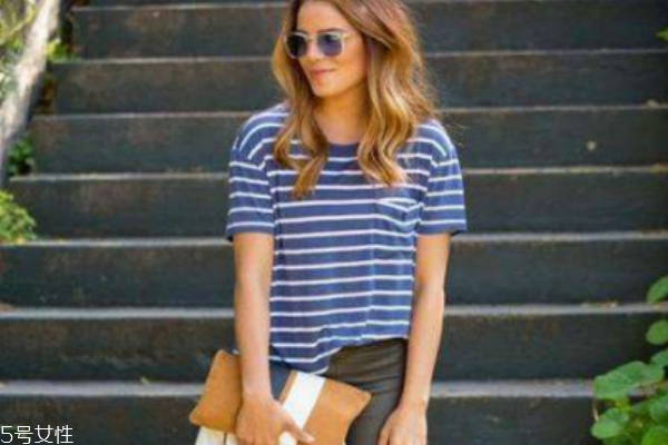 剛畢業(yè)女生上班穿什么 這三款職場必備 剛畢業(yè)女生上班穿什么 這三款職場必備