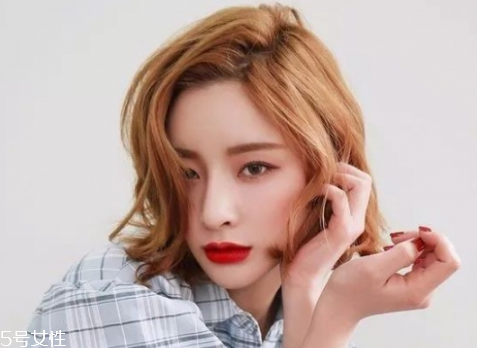 發(fā)際線高適合什么劉海 發(fā)際線高適合的發(fā)型推薦 發(fā)際線高適合什么劉海 發(fā)際線高適合的發(fā)型推薦