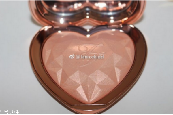 too faced高光怎么樣 too faced心形高光色號(hào)及試色 too faced高光怎么樣 too faced心形高光色號(hào)及試色
