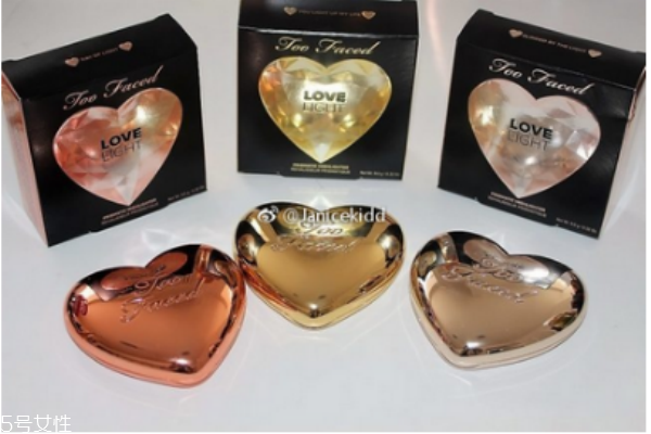 too faced高光怎么樣 too faced心形高光色號(hào)及試色 too faced高光怎么樣 too faced心形高光色號(hào)及試色