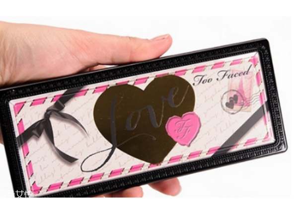 too faced高光怎么樣 too faced心形高光色號(hào)及試色 too faced高光怎么樣 too faced心形高光色號(hào)及試色