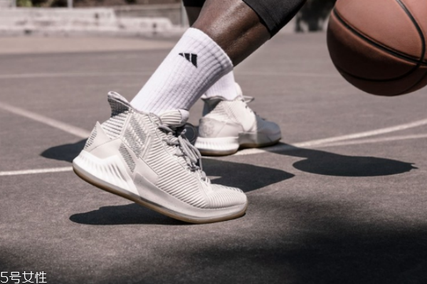 羅斯9和利拉德4哪個(gè)好 阿迪達(dá)斯頂級(jí)實(shí)戰(zhàn)球鞋 羅斯9和利拉德4哪個(gè)好 阿迪達(dá)斯頂級(jí)實(shí)戰(zhàn)球鞋