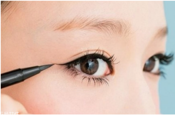 眼線筆能用多長時(shí)間 眼線筆能用多久看個(gè)人