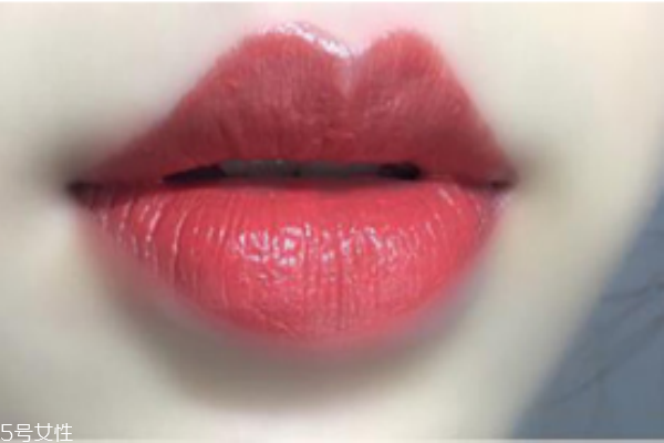 紀梵希口紅303和304的區(qū)別及試色 紀梵希最火顏色推薦