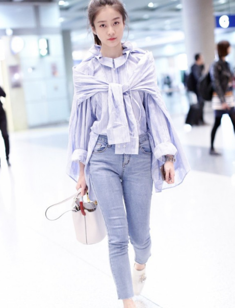 怎樣給衣服打結(jié)好看 時髦一大圈 怎樣給衣服打結(jié)好看 時髦一大圈