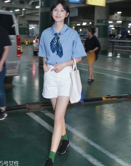 短袖襯衫搭配什么褲子 夏季時髦必備款 短袖襯衫搭配什么褲子 夏季時髦必備款