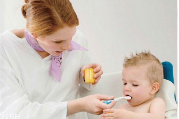 嬰兒感冒怎么辦? 嬰兒感冒怎么辦?