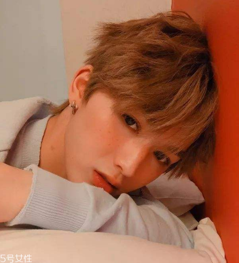 韓國(guó)雀斑妝怎么化 朱正廷雀斑妝畫(huà)法步驟 韓國(guó)雀斑妝怎么化 朱正廷雀斑妝畫(huà)法步驟