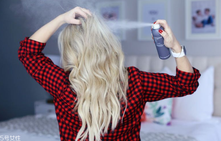 燈籠馬尾怎么拉蓬松 吳謹(jǐn)言教你怎么綁 燈籠馬尾怎么拉蓬松 吳謹(jǐn)言教你怎么綁