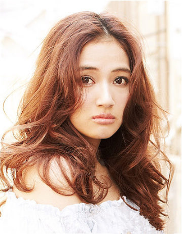 怎么給自己編劉海 編劉海簡(jiǎn)單好看的步驟 怎么給自己編劉海 編劉海簡(jiǎn)單好看的步驟