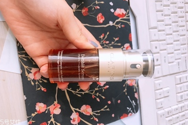 嬌韻詩第8代黃金雙瓶適合什么膚質(zhì) 干皮救星和油皮親媽