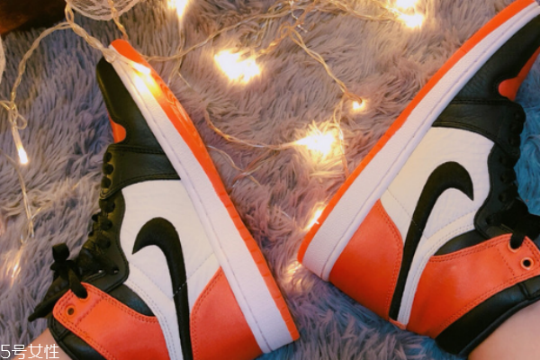 aj1絲綢扣碎怎么打理 護理方法很關鍵