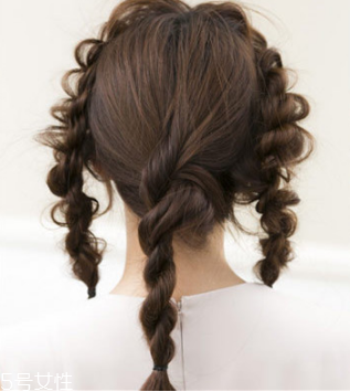 夏天頭發(fā)怎么盤好看 日系空氣感束發(fā)教程 夏天頭發(fā)怎么盤好看 日系空氣感束發(fā)教程