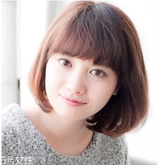 大餅臉適合什么發(fā)型 要學會揚長避短 大餅臉適合什么發(fā)型 要學會揚長避短