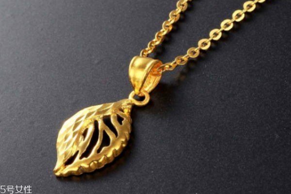 千足金吊墜多少錢(qián)一克 價(jià)格有浮動(dòng)