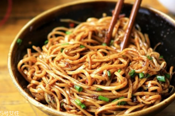 涼面可以放多久 必須了解的知識(shí) 涼面可以放多久 必須了解的知識(shí)