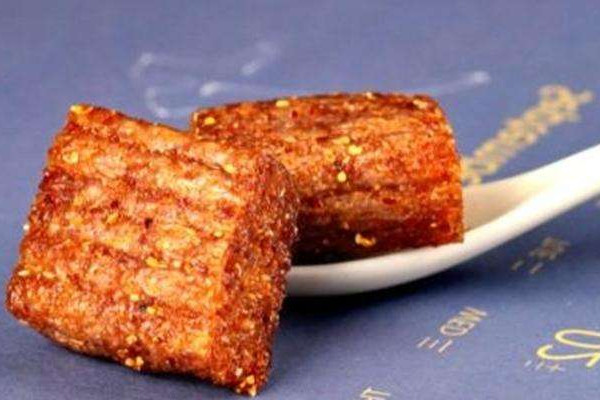 衛(wèi)龍辣條廠真的干凈么？辣條食品安全國家標準要來了