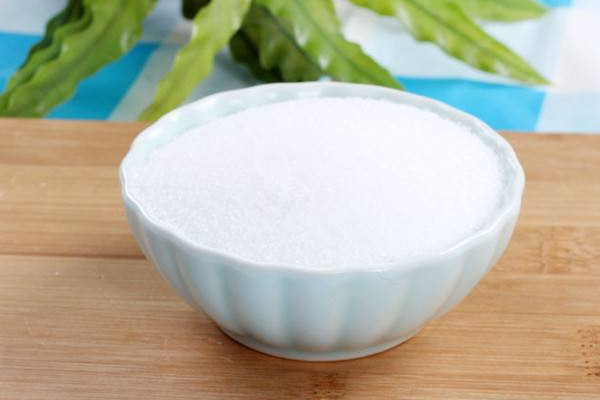 人不吃鹽能活多久？鹽的這些食用事項(xiàng)要注意