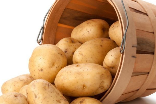 炒菜鹽放多了怎么辦？加這些食物可以避免菜過(guò)咸