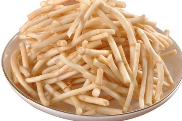 折耳根可以泡腳嗎？新鮮還是干的折耳根用量需適宜