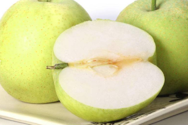 青梨子是沒(méi)成熟的黃梨子嗎？買(mǎi)的時(shí)候從三方面選擇