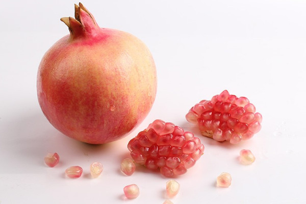 軟籽石榴跟普通石榴有什么區(qū)別？軟籽石榴分辨好壞方法