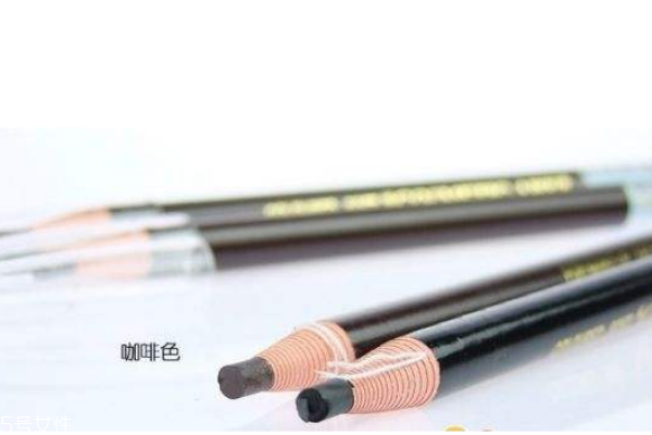 拉線眉筆好用嗎 筆芯太軟需少量多次畫(huà)眉