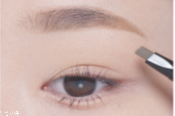 初學(xué)者用眉筆怎么畫 石原里美眉毛畫法 初學(xué)者用眉筆怎么畫 石原里美眉毛畫法