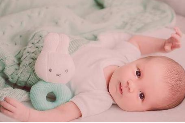 妻子進產(chǎn)房后丈夫應(yīng)該做什么 妻子進產(chǎn)房后丈夫應(yīng)該做什么