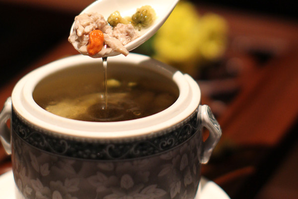 黑豚肉好吃嗎？黑豚養(yǎng)殖市場需求大