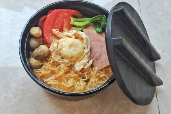 方便面是誰(shuí)發(fā)明的？買方便面注意看保質(zhì)期