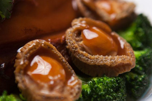 蠔油變質(zhì)是什么味道的？?jī)?yōu)質(zhì)蠔油應(yīng)呈半流狀稠度適中